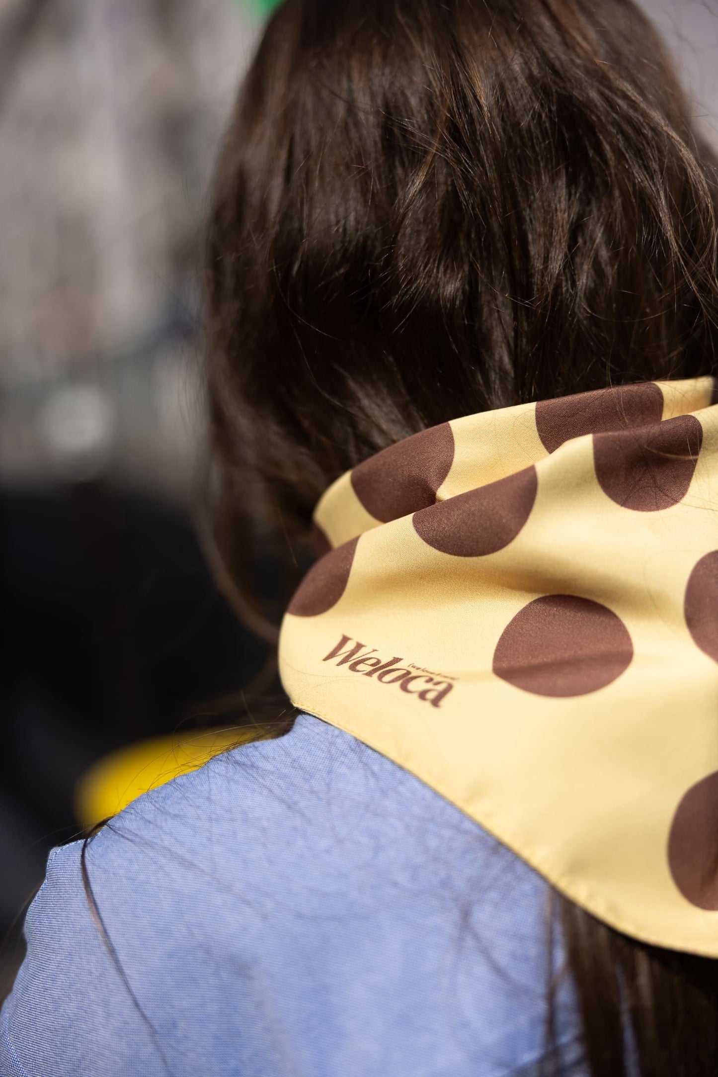 Bandana Jaune à Pois Marrons — Chien & Humain