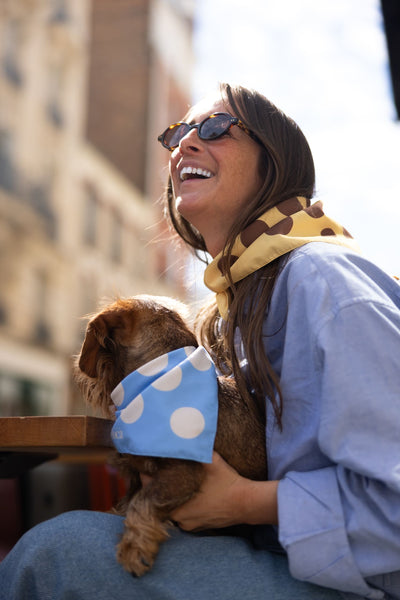 Bandana bleu à pois crème — Chien & Humain - Weloca